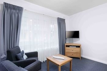 Best Western Fawkner Suites & Serviced Apartments - Accommodation NT 54