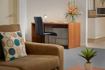 Apartments @ Kew Walpole Gardens - Kew Serviced Townhouses - Tweed Heads Accommodation 11