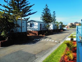 Two Shores Holiday Village - Accommodation Tasmania 12