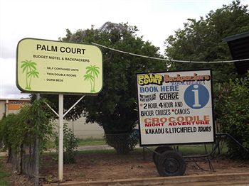 Palm Court Budget Motel Hostel/Backpackers - Accommodation Noosa 1