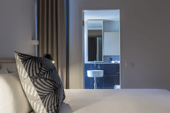 Brady Hotels - Accommodation Tasmania 32