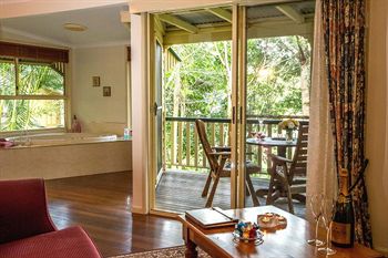 The Falls Montville - Tweed Heads Accommodation 13