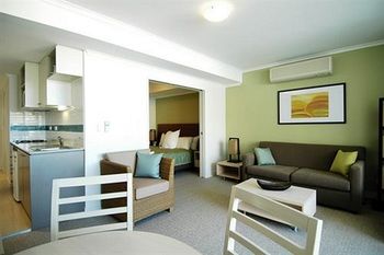 Ettalong Beach Apartments - Accommodation Port Macquarie 6