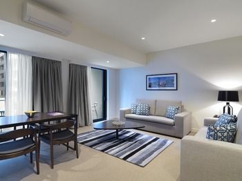 Wyndham Hotel Melbourne - Accommodation Mermaid Beach 9