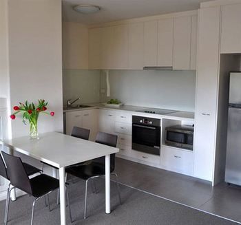 Albert Road Serviced Apartments - Tweed Heads Accommodation 4
