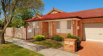 Waverley Corporate Townhouses - Accommodation NT 1