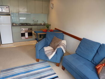Australian Home Away @ Market Square Melbourne - Tweed Heads Accommodation 9