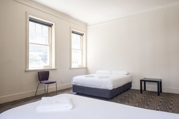 Criterion Hotel Sydney - Accommodation NT 6