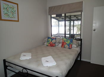 Dungowan Waterfront Apartments - Accommodation Port Macquarie 11