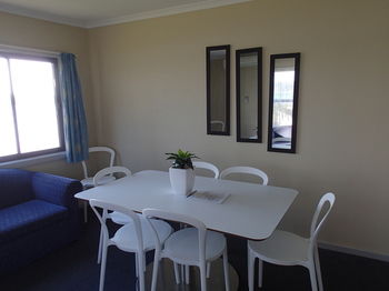 Dungowan Waterfront Apartments - Accommodation Port Macquarie 28