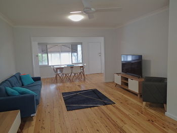 Dungowan Waterfront Apartments - Accommodation Tasmania 146