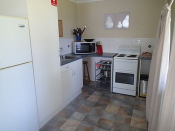 Dungowan Waterfront Apartments - Accommodation Tasmania 201