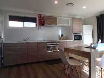 Dungowan Waterfront Apartments - Accommodation Tasmania 234