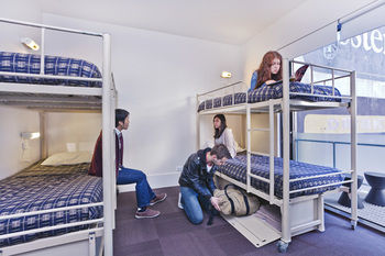 Melbourne Central YHA - Hostel - Accommodation Tasmania 5