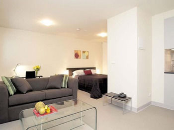 Plum Carlton Serviced Apartments - Accommodation NT 3