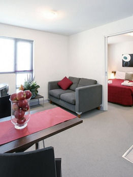 Plum Carlton Serviced Apartments - Accommodation Noosa 13
