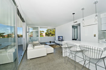 Bondi Beach Apartments - Accommodation Tasmania 2