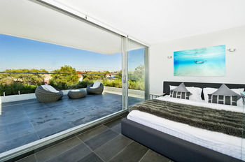 Bondi Beach Apartments - Accommodation Mermaid Beach 6