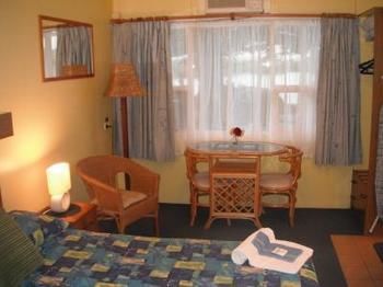 Black Swan Waterfront Motel - Accommodation Port Macquarie 0