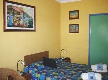 Black Swan Waterfront Motel - Accommodation Tasmania 5