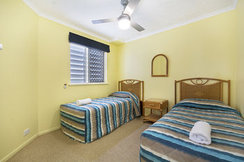 Sandy Shores Luxury Holiday Units - Tweed Heads Accommodation 12