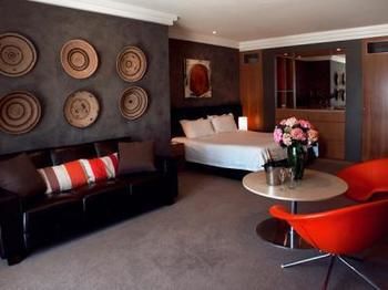 Hotel Ravesis - Accommodation in Brisbane