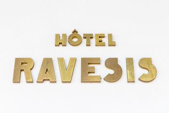 Hotel Ravesis - Accommodation NT 38