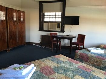 Strathfield Hotel - Tweed Heads Accommodation 21