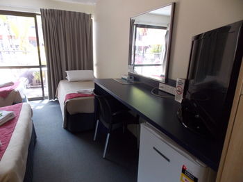 Currimundi Hotel Motel - Accommodation Tasmania 9