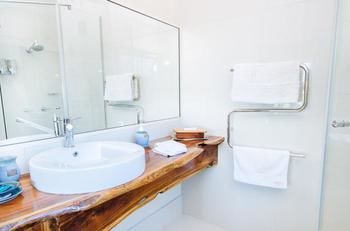 Lillypilly's Country Cottages & Day Spa - Tweed Heads Accommodation 2