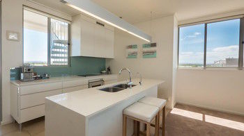 White Shells Luxury Apartments - Accommodation NT 58