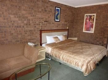 Countryman Motor Inn - Accommodation Tasmania 32
