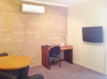 Ashton Townhouse Motel And Suites - Accommodation Port Macquarie 8