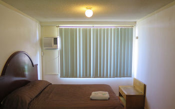 Amg Motel & Serviced Apartments - Accommodation Mermaid Beach 4