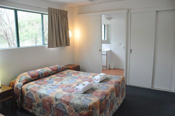 Chez Noosa Resort Motel - Accommodation NT 14