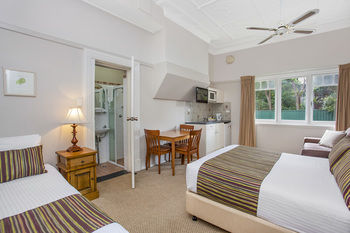 Boronia Lodge Burwood - Accommodation Sydney 2