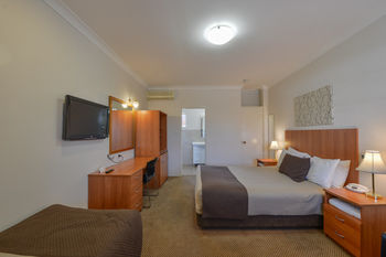 Cadman Motor Inn & Apartments - Tweed Heads Accommodation 4