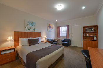 Cadman Motor Inn & Apartments - Accommodation Noosa 15