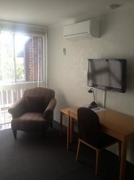 Bathurst Apartments - Accommodation Noosa 7