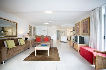 Skippers Cove Waterfront Resort - Accommodation Noosa 19