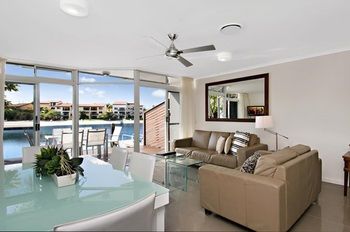 Skippers Cove Waterfront Resort - Accommodation Noosa 20