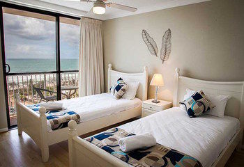 Elouera Tower Beachfront Apartments - Accommodation Mermaid Beach 16