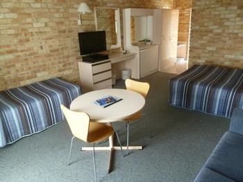 Mollymook Surfbeach Motel And Apartments - Accommodation NT 4