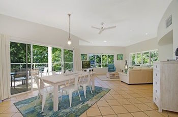 The Lookout Resort - Accommodation Mermaid Beach 25