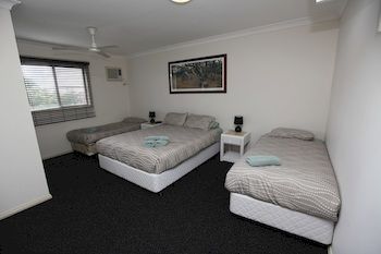 Across Country Motel And Serviced Apartments - Accommodation NT 11