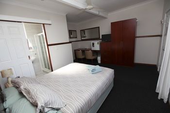 Across Country Motel And Serviced Apartments - Accommodation NT 18