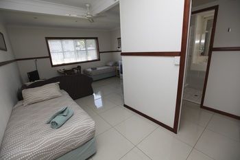 Across Country Motel And Serviced Apartments - thumb 21