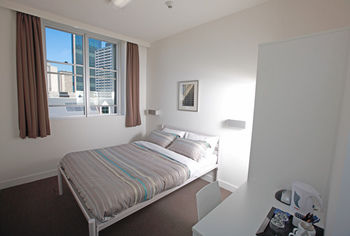 Sydney Harbour YHA - Hostel - Accommodation Noosa 2