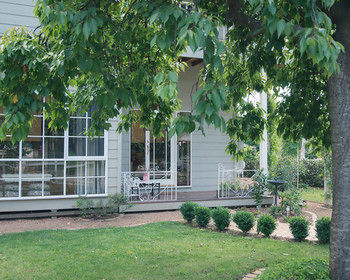 The Heart Of Emerald Bed & Breakfast - thumb 53