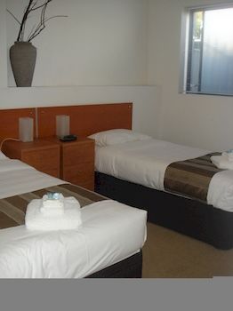 Central Apartments - Accommodation NT 9